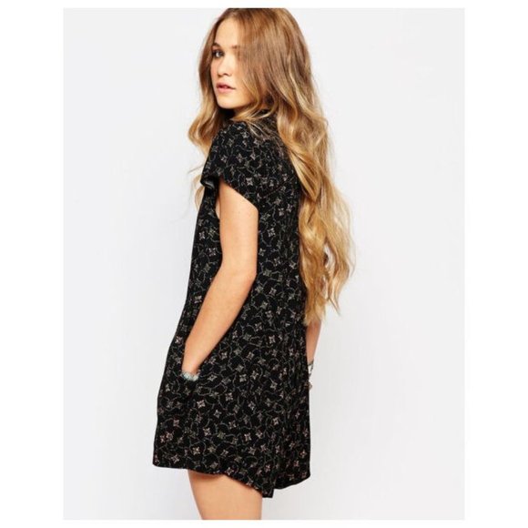 297 FREE PEOPLE Debby Dot Deeby Floral Romper Playsuit Black sz S Women's Casual - Picture 2 of 14